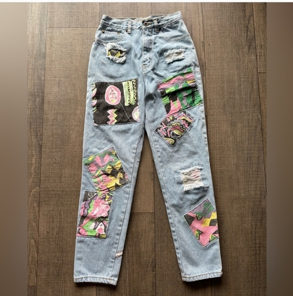 One Of A Kind 80's Inspired Handmade Patch Work Boyfriend Style Denim Jeans Sz 0 - Picture 2 of 10